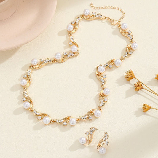2pcs necklace set including beautiful necklace and stud earrings Women's jewelry set