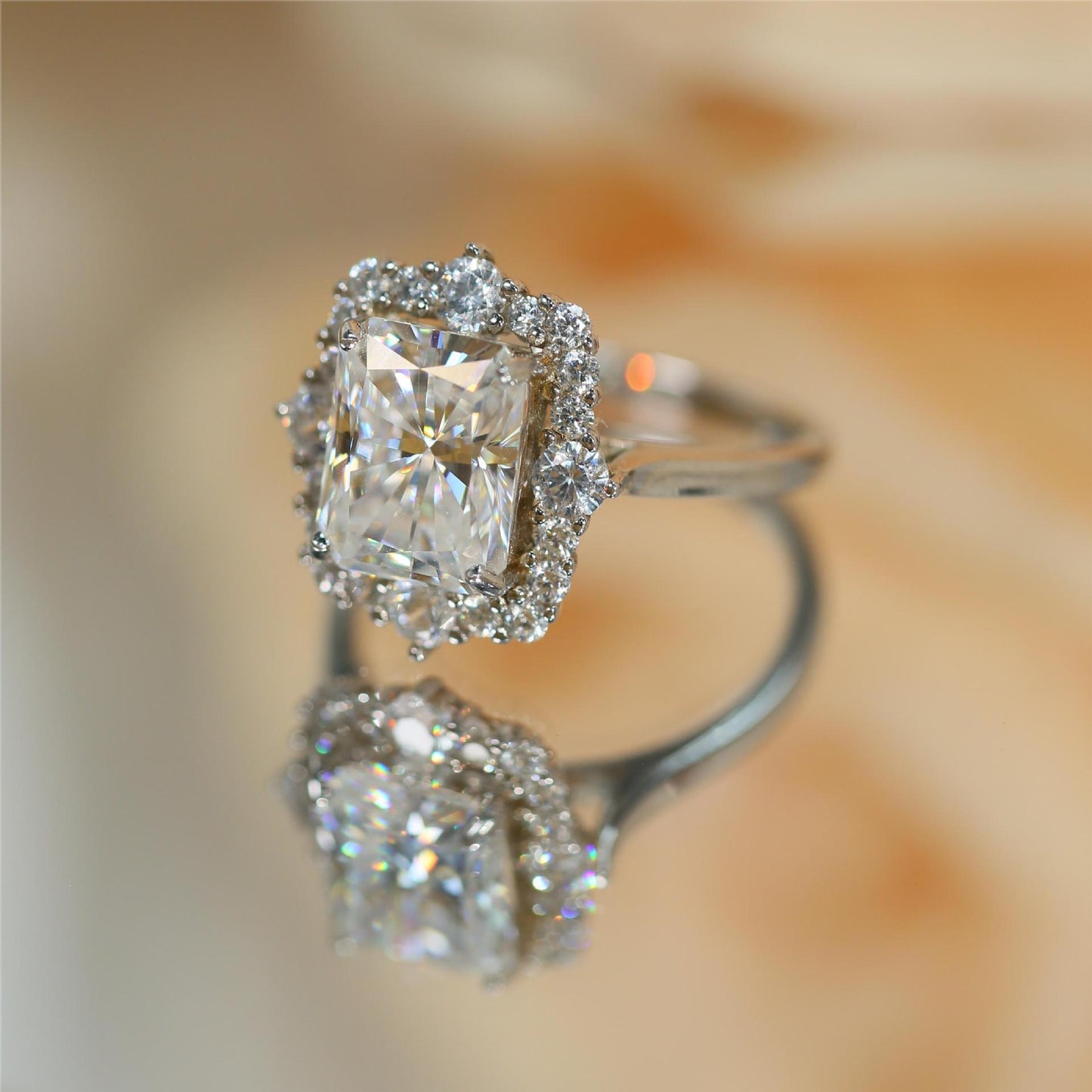 S925 Silver Moissanite Redion Cut 4-carat Set Stylish Moissanite Ring, Suitable for Banquets, Daily Wear, Valentine's Day, Marriage Proposals, Engagements, Weddings, Anniversaries, Birthday Gifts